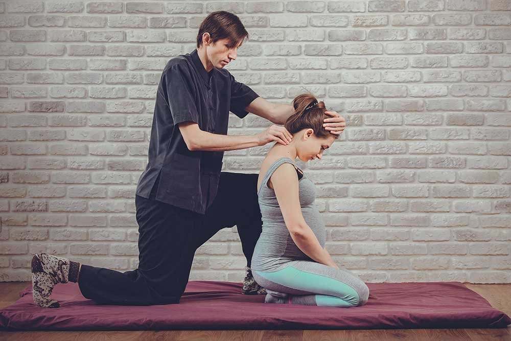 How a Chiropractor Can Fix Your Pinched Nerve: A Step-by-Step Guide